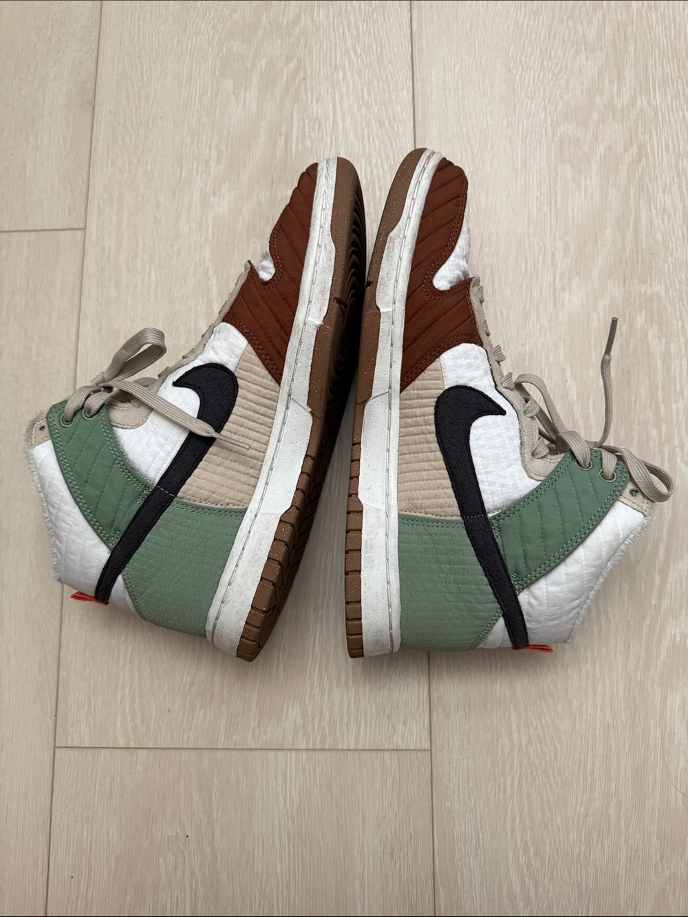 Nike Next Nature Toasty White Brown Green Dunks Sneakers with Black Swoosh - Picture 10 of 12